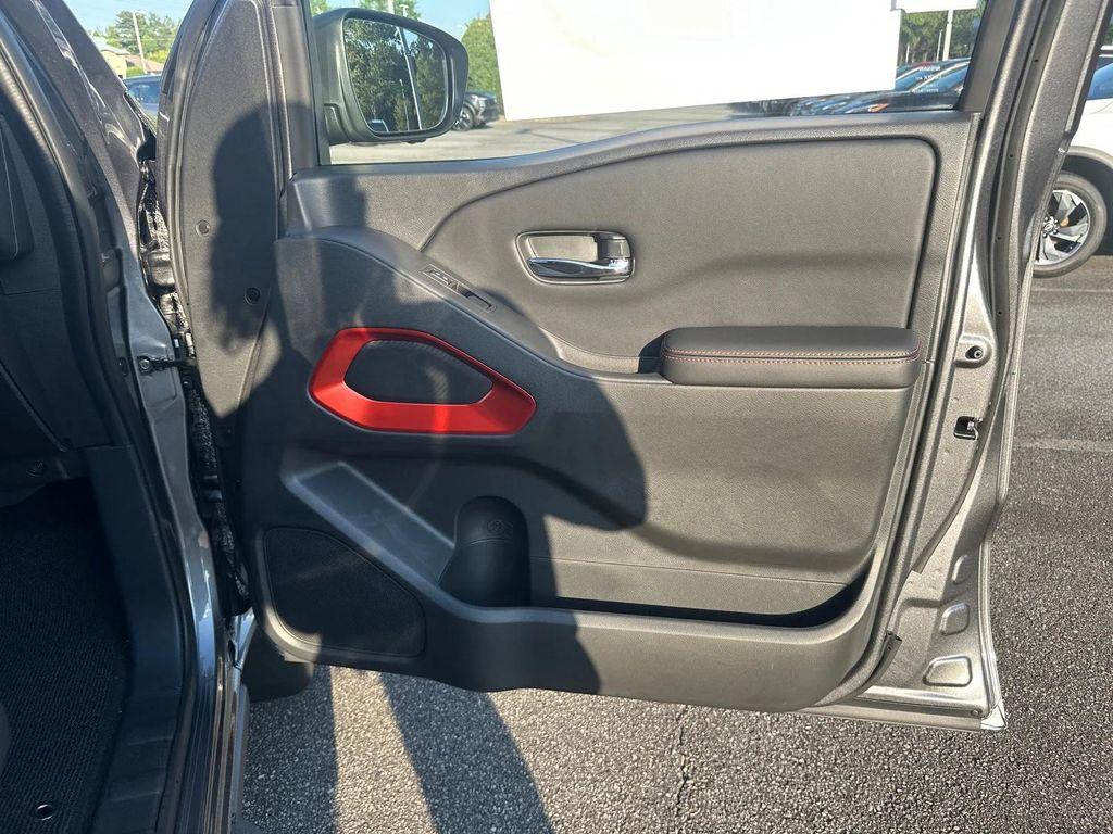 new 2025 Nissan Frontier car, priced at $40,490