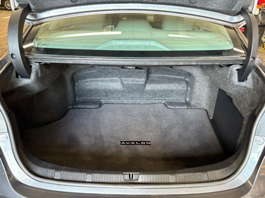 used 2014 Toyota Avalon Hybrid car, priced at $10,885