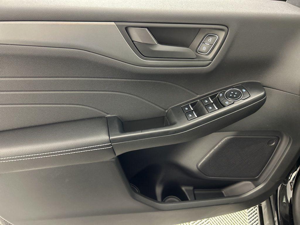 new 2026 Ford Escape car, priced at $33,354