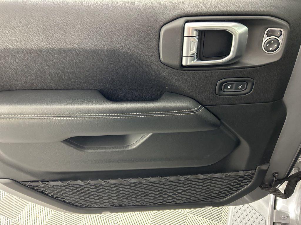 used 2020 Jeep Gladiator car, priced at $28,900