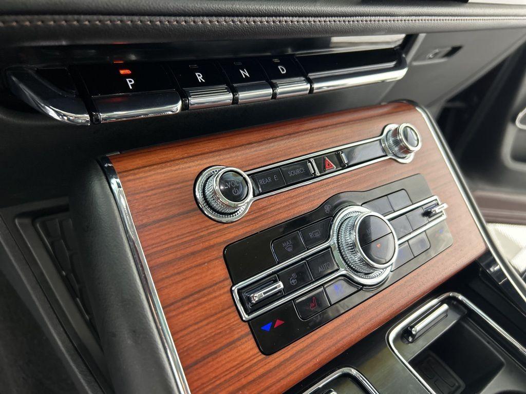 used 2024 Lincoln Aviator car, priced at $56,614