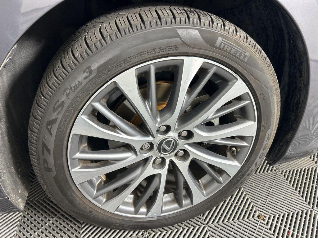 used 2019 Lexus ES 350 car, priced at $30,860