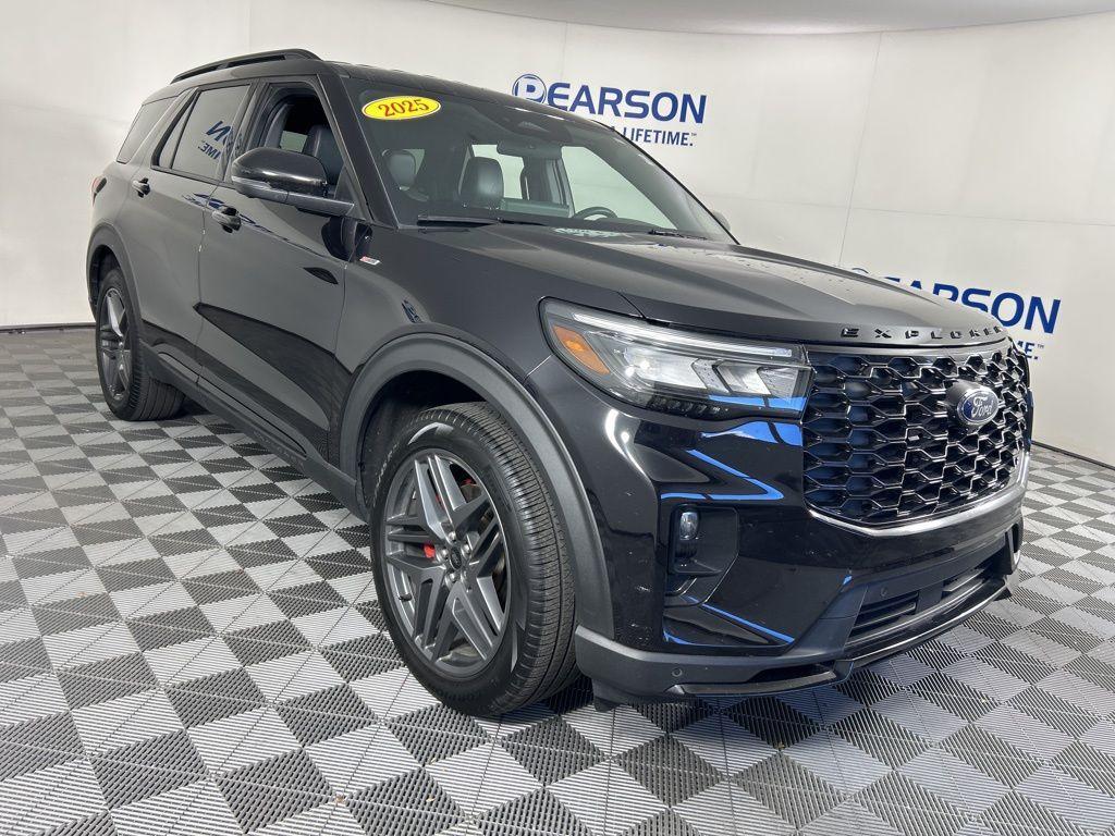 used 2025 Ford Explorer car, priced at $40,592