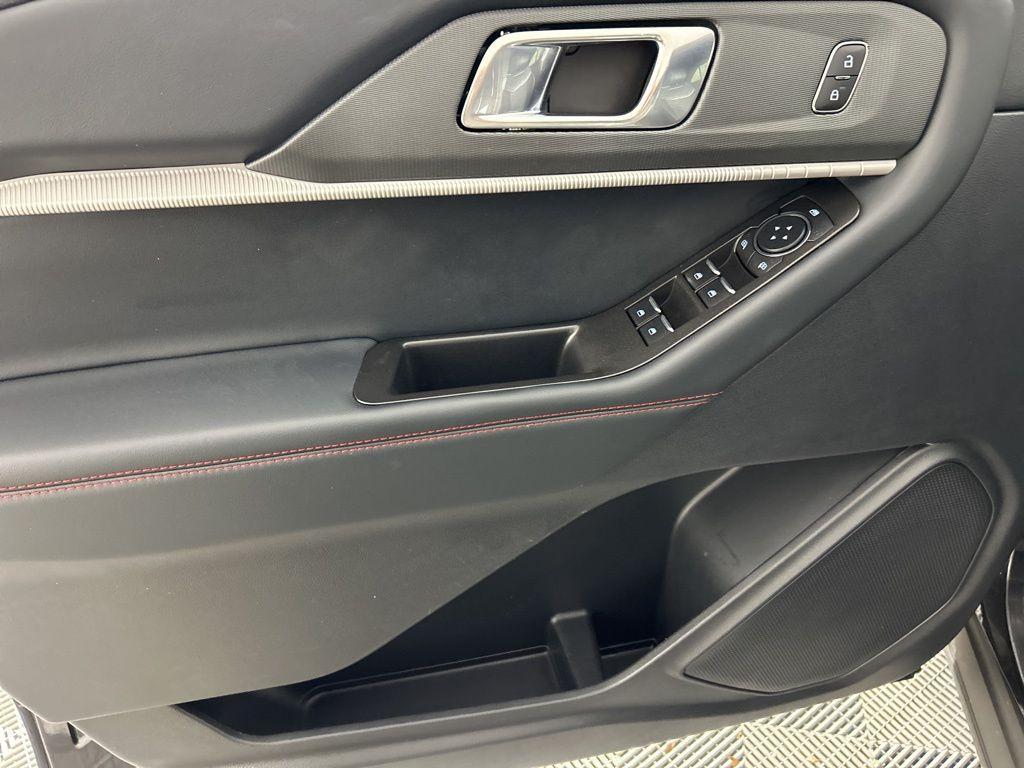 used 2025 Ford Explorer car, priced at $40,592