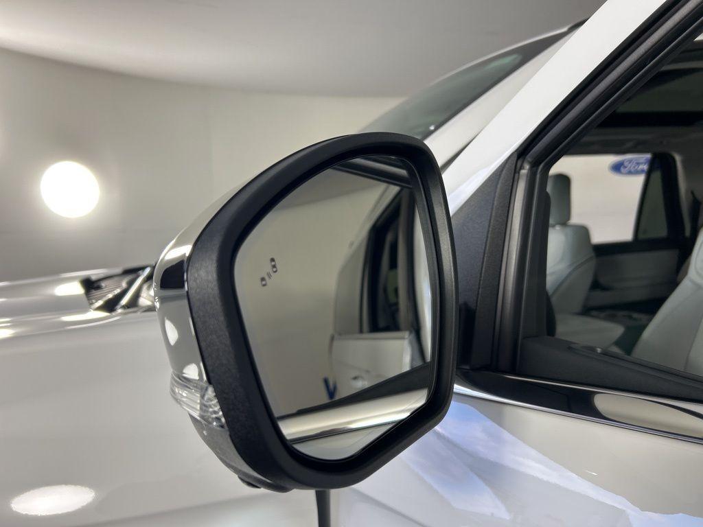 new 2025 Ford Expedition Max car, priced at $92,772