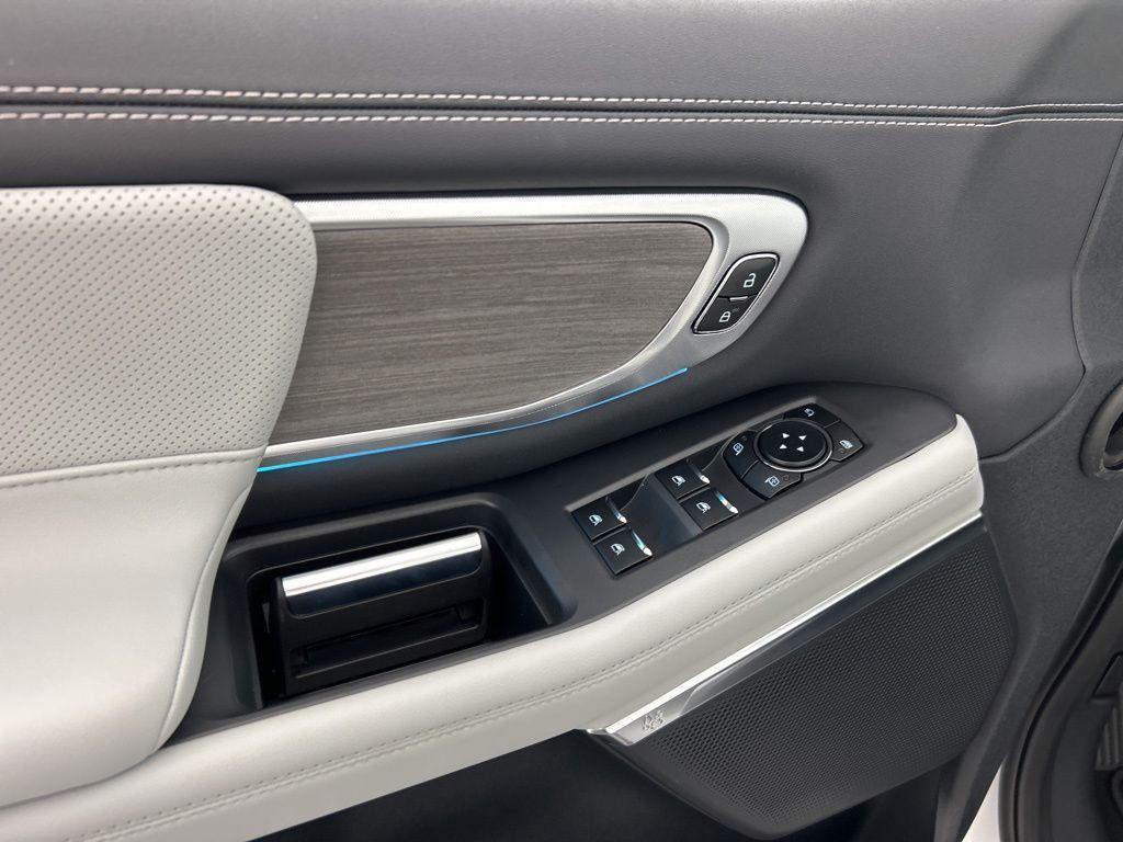 new 2025 Ford Expedition Max car, priced at $92,772