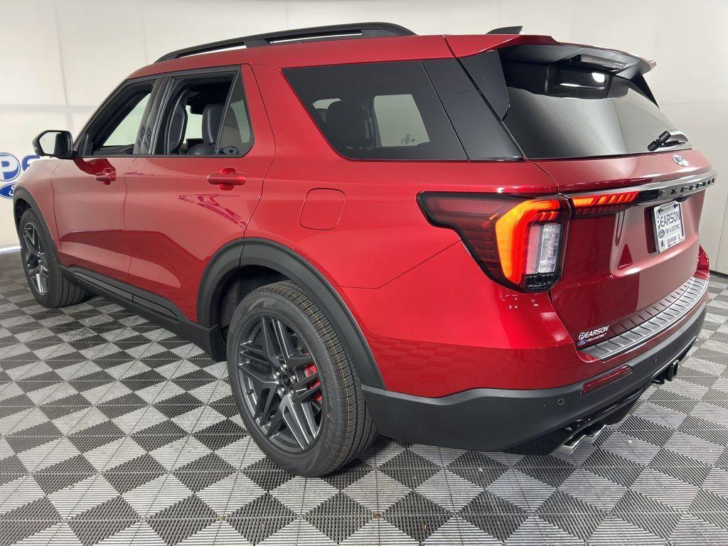 new 2025 Ford Explorer car, priced at $55,287