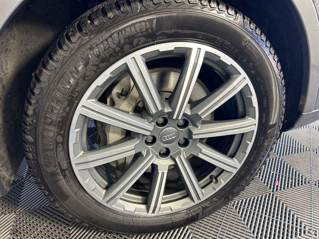 used 2018 Audi Q7 car, priced at $13,578