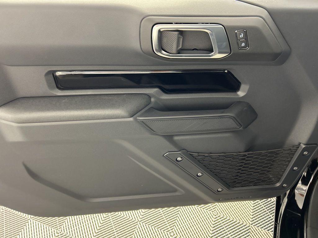 new 2025 Ford Bronco car, priced at $40,859