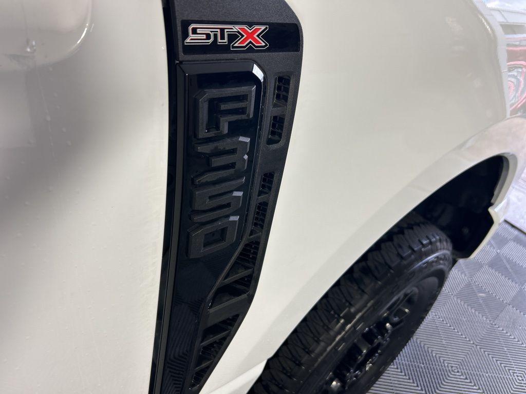 new 2025 Ford F-350 car, priced at $54,137