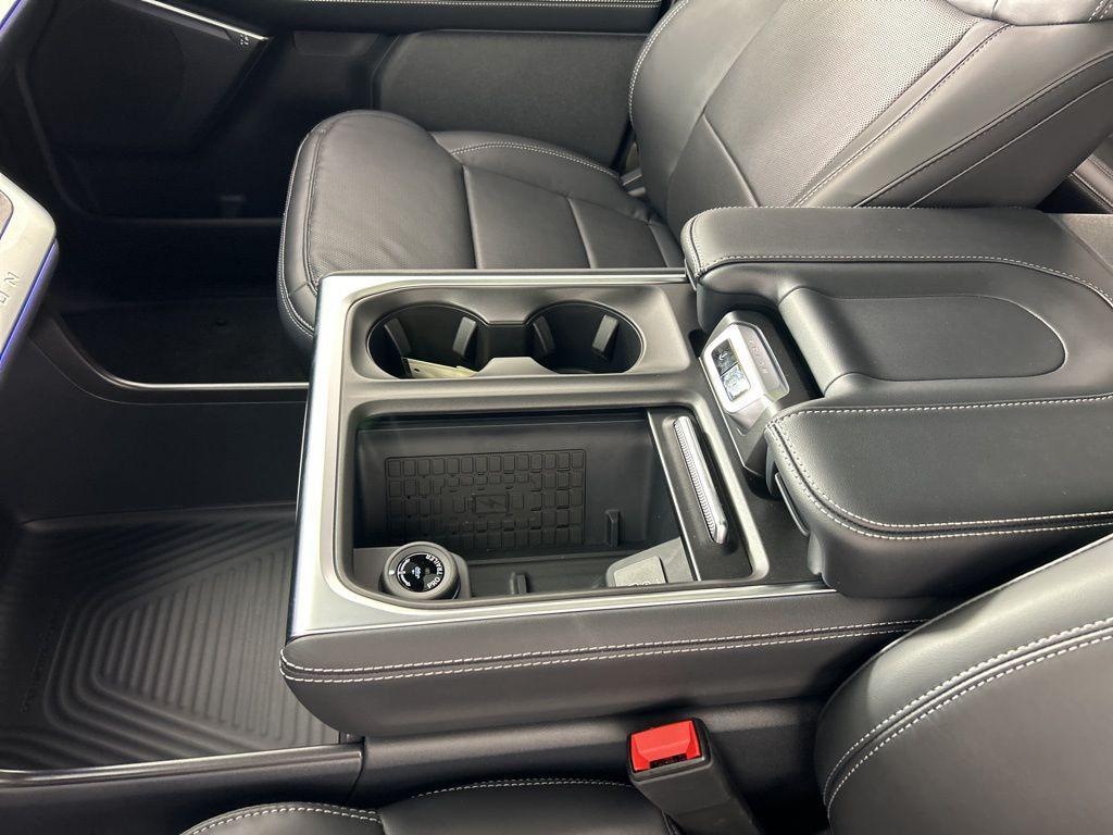 new 2025 Ford Expedition Max car, priced at $85,250