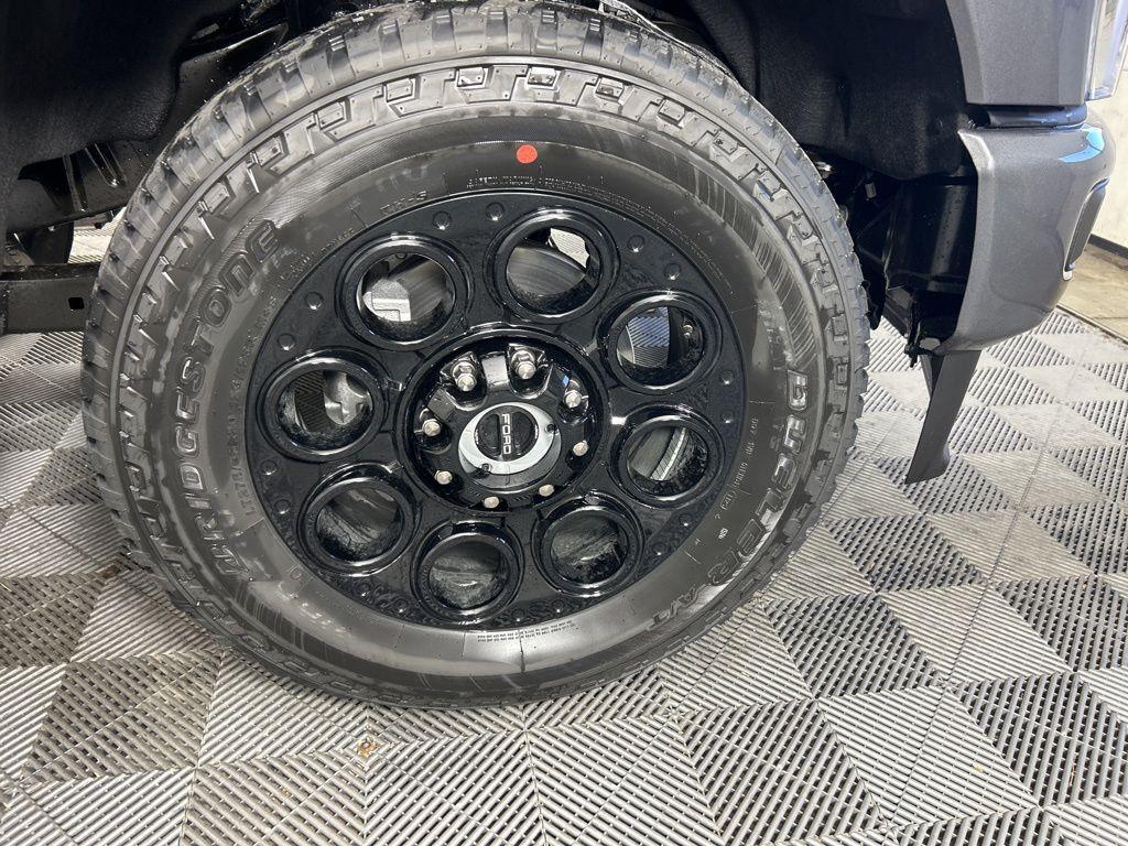 new 2025 Ford F-250 car, priced at $82,331