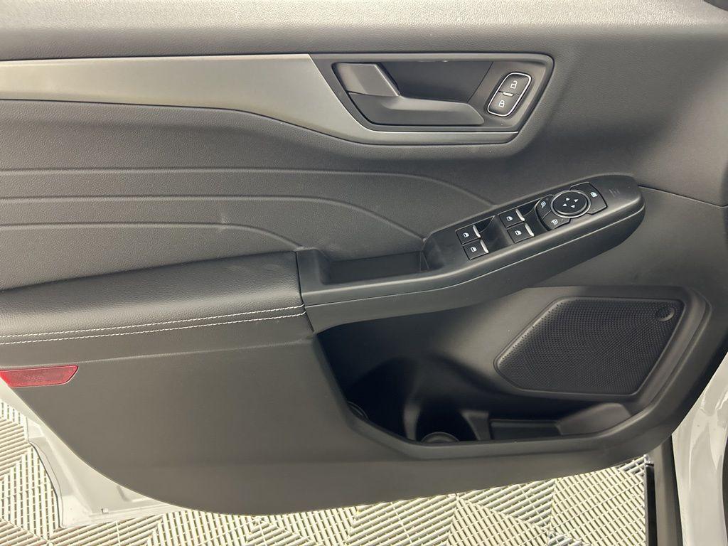 new 2026 Ford Escape car, priced at $30,670