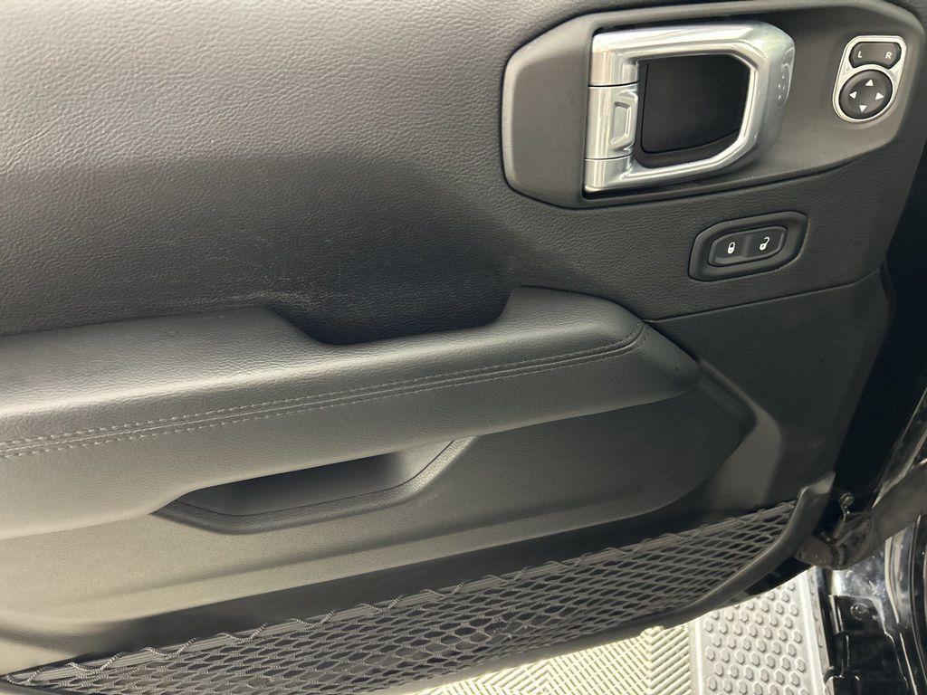 used 2021 Jeep Wrangler Unlimited car, priced at $28,542