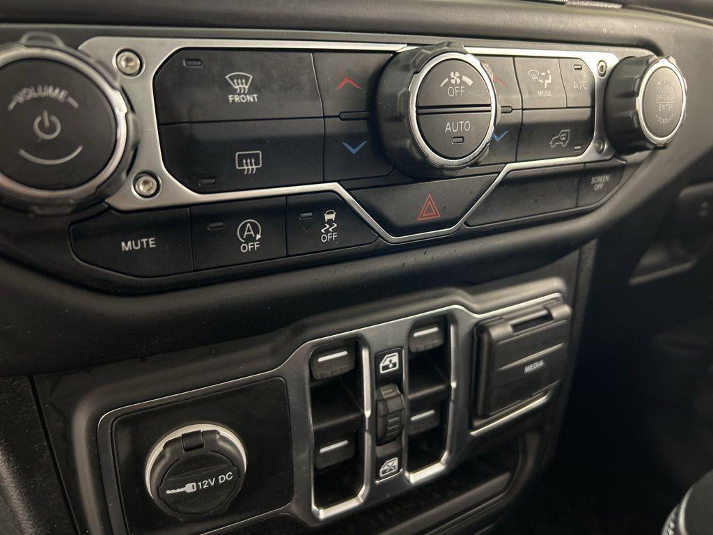 used 2021 Jeep Wrangler Unlimited car, priced at $28,542