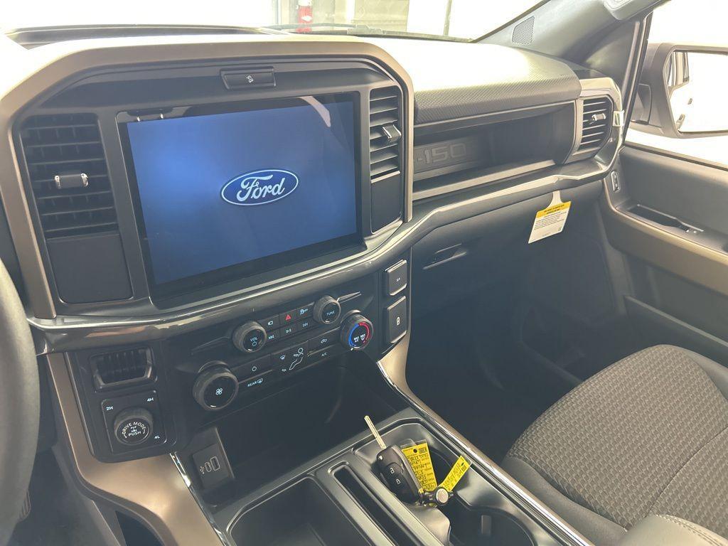 new 2025 Ford F-150 car, priced at $48,375