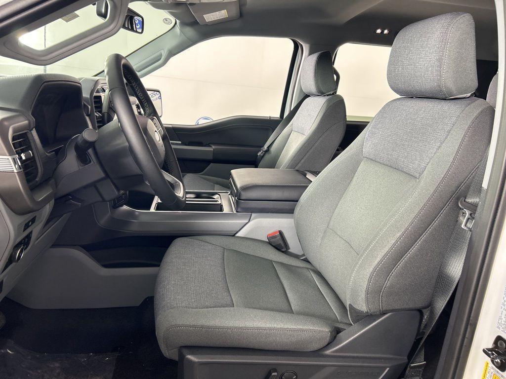 new 2025 Ford F-150 car, priced at $49,947