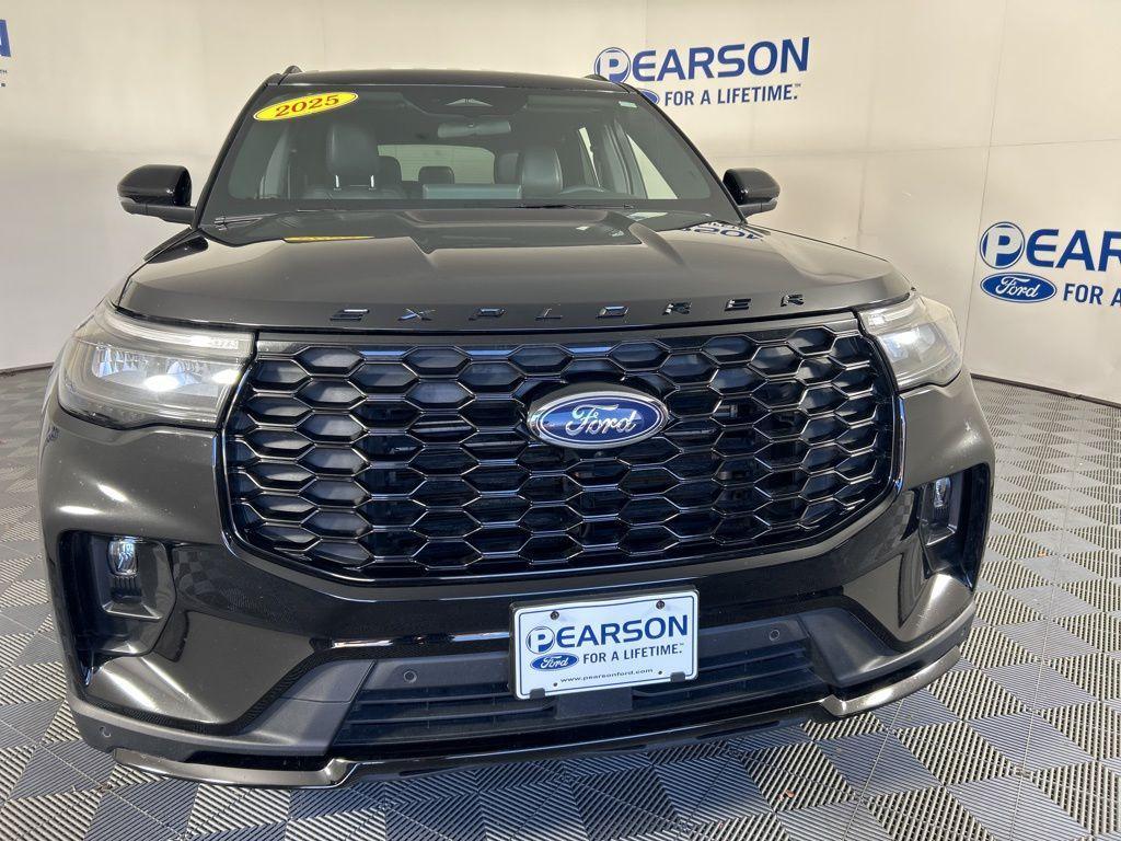 used 2025 Ford Explorer car, priced at $40,982