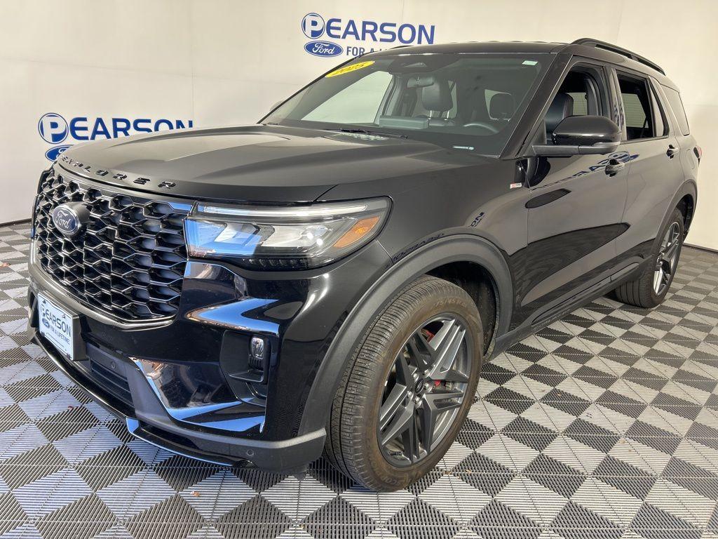 used 2025 Ford Explorer car, priced at $40,982