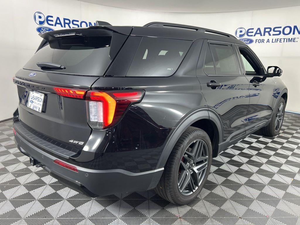 used 2025 Ford Explorer car, priced at $40,982