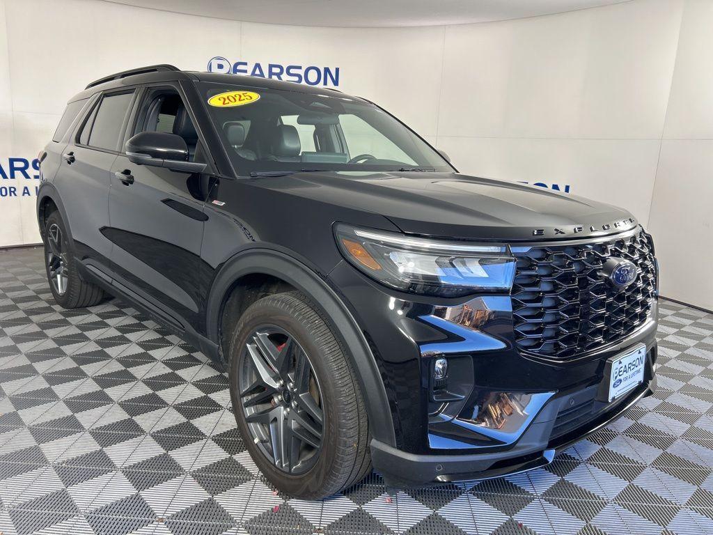 used 2025 Ford Explorer car, priced at $40,982