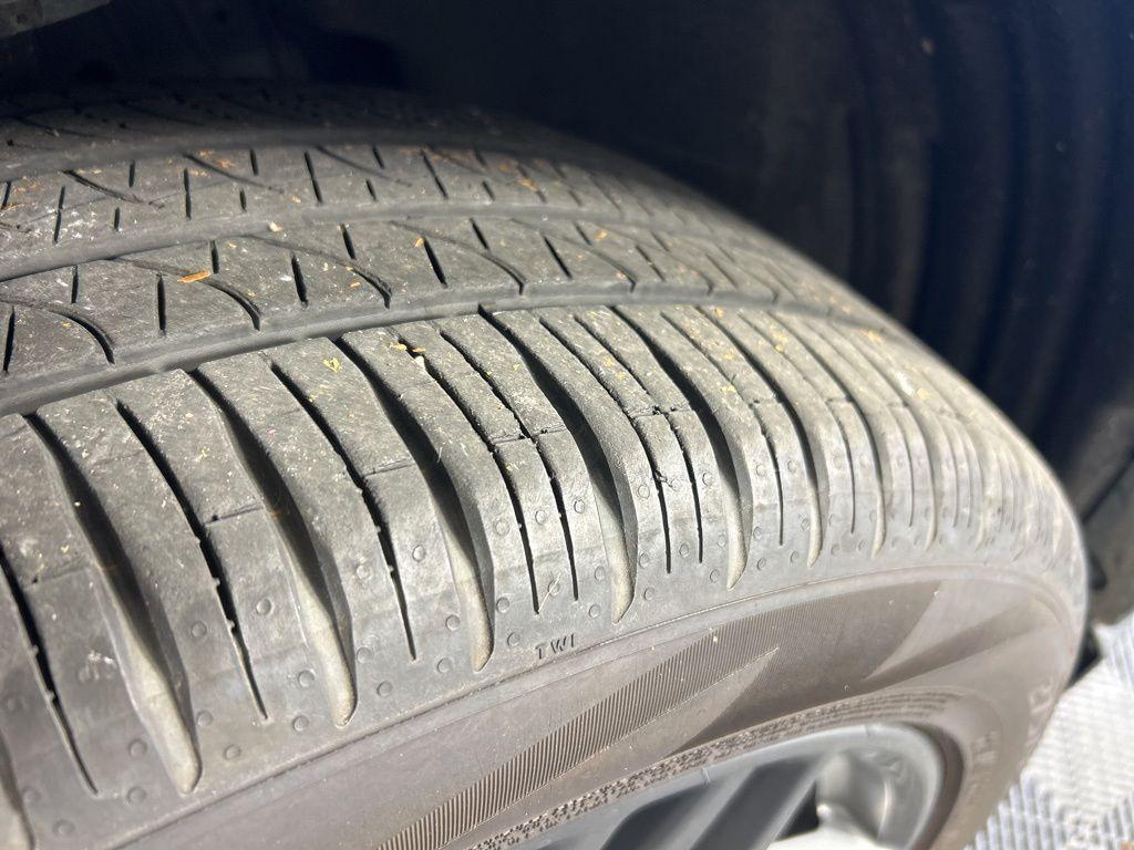 used 2025 Ford Explorer car, priced at $40,982