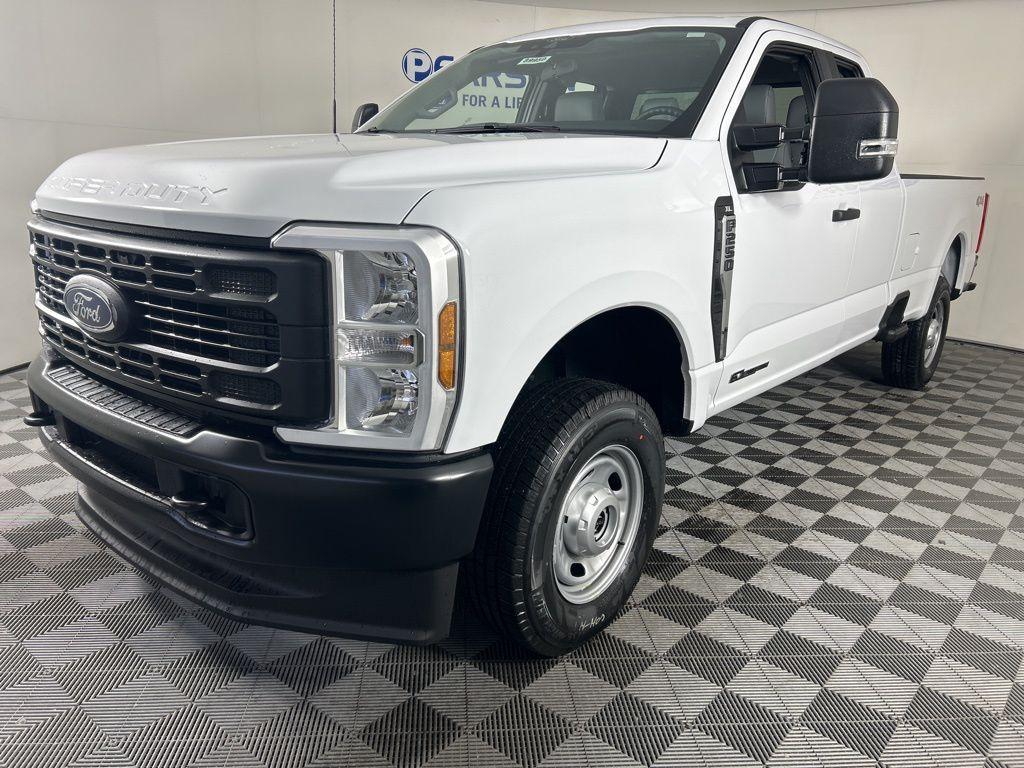 new 2025 Ford F-250 car, priced at $56,113