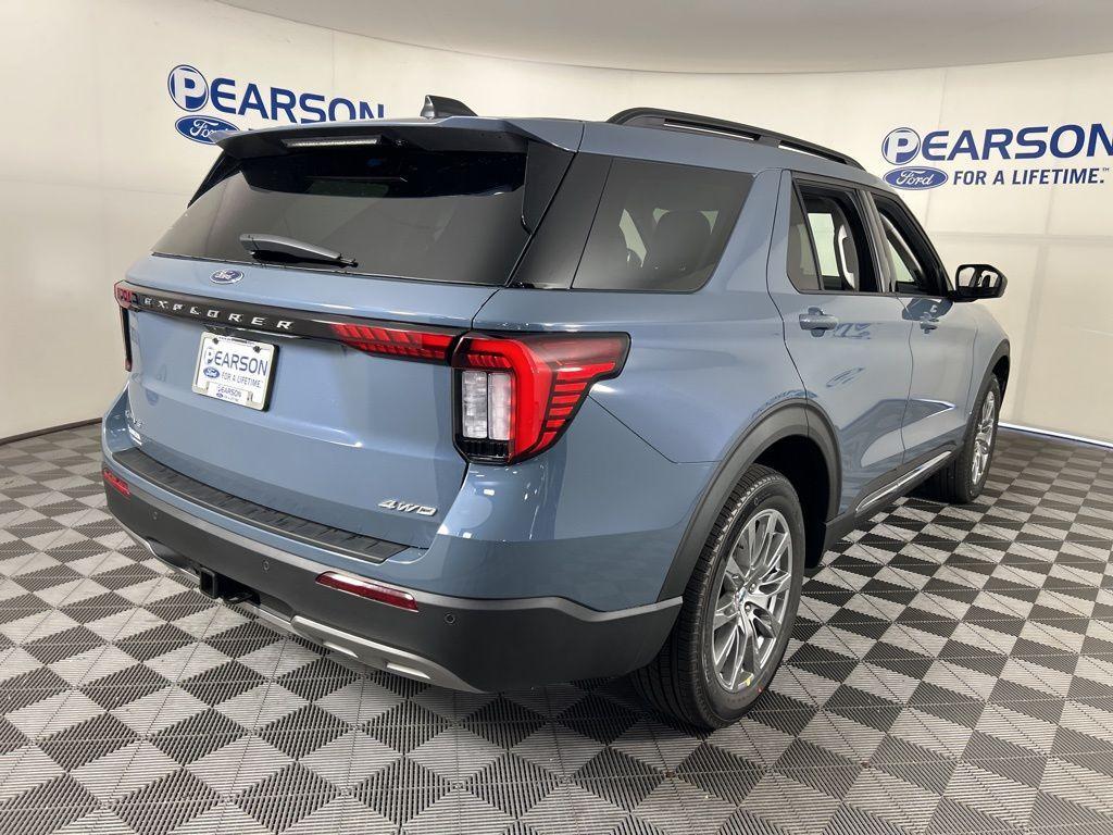 new 2025 Ford Explorer car, priced at $45,082