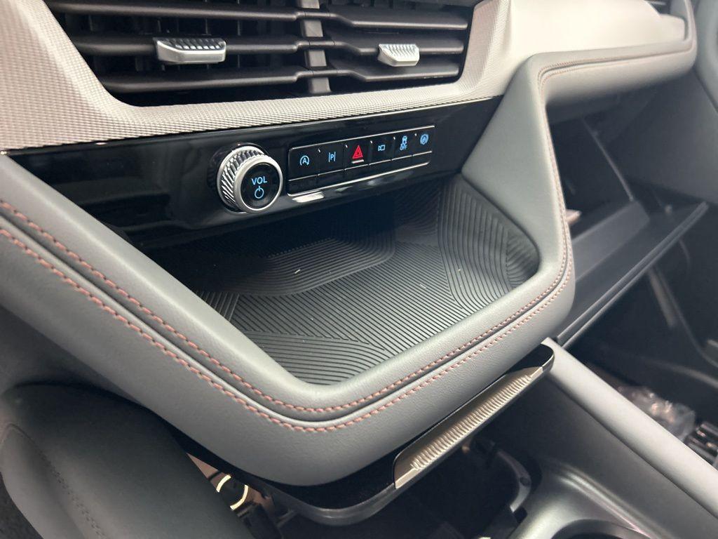 new 2025 Ford Explorer car, priced at $45,082