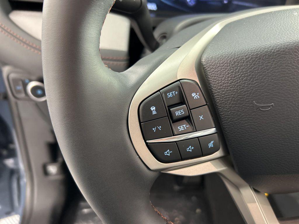 new 2025 Ford Explorer car, priced at $45,082