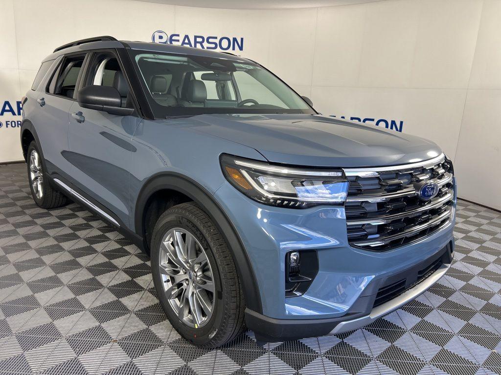 new 2025 Ford Explorer car, priced at $45,082