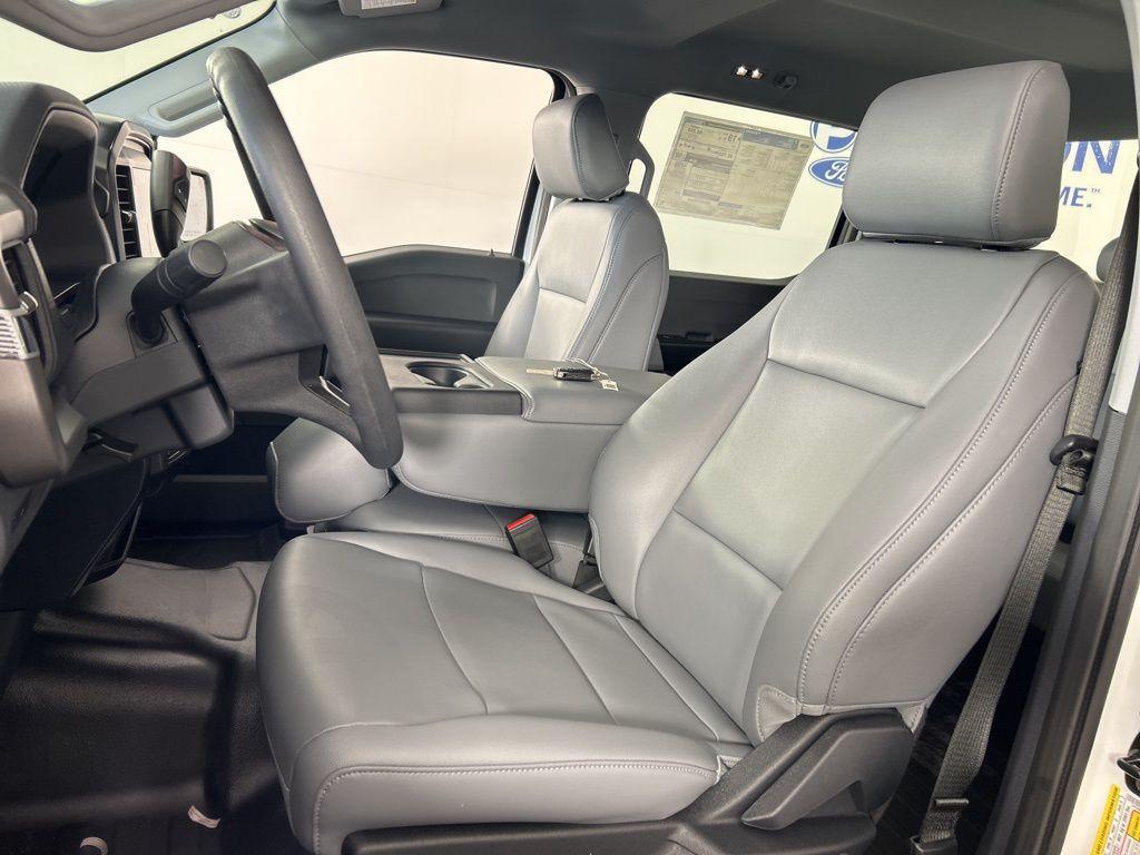 new 2025 Ford F-150 car, priced at $49,388