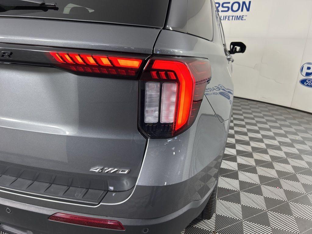 used 2025 Ford Explorer car, priced at $41,328