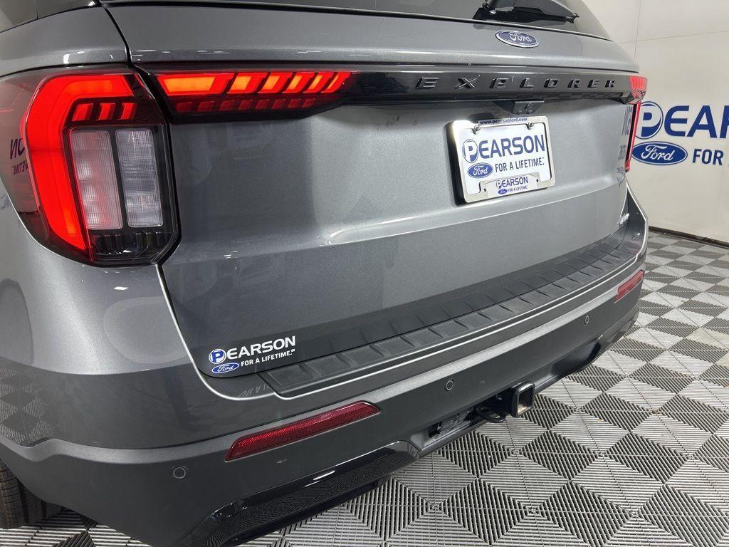 used 2025 Ford Explorer car, priced at $41,328