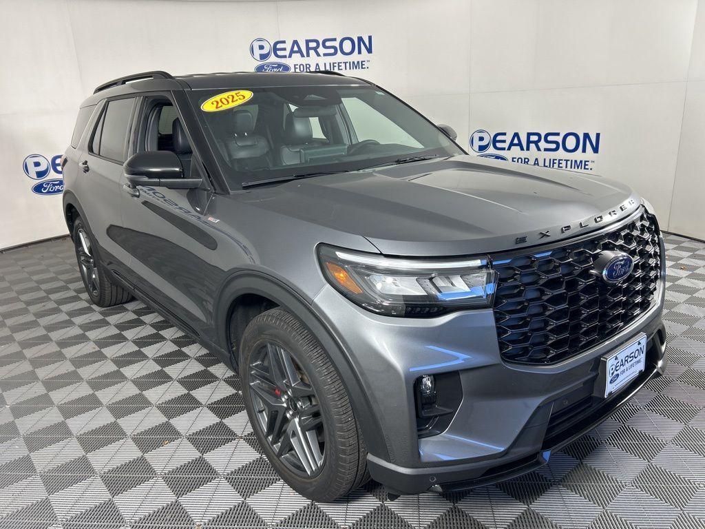 used 2025 Ford Explorer car, priced at $41,328