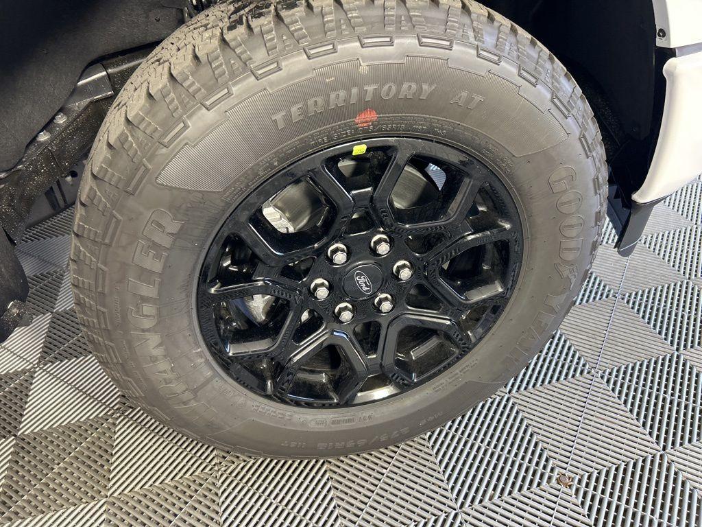 new 2025 Ford F-150 car, priced at $60,192