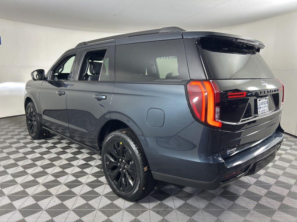 new 2025 Ford Expedition car, priced at $80,695