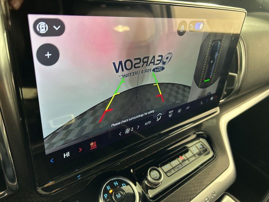 new 2025 Ford Expedition car, priced at $80,695