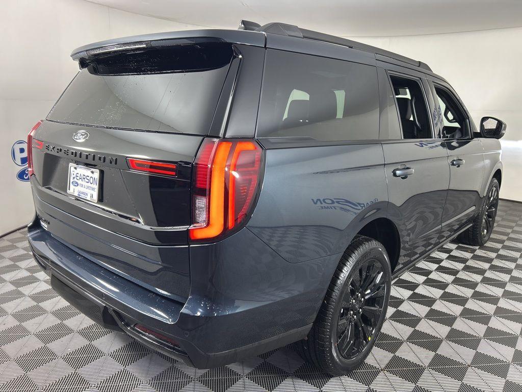 new 2025 Ford Expedition car, priced at $80,695