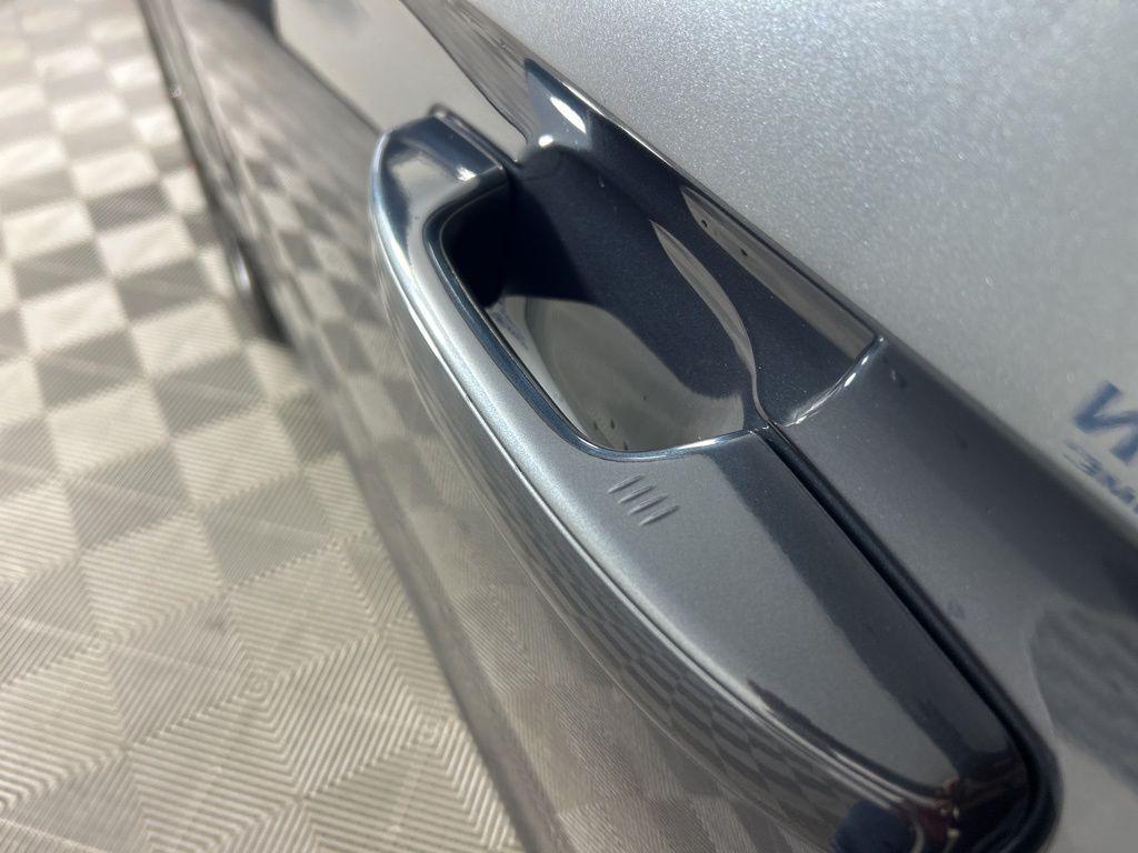 new 2025 Ford Expedition car, priced at $80,695