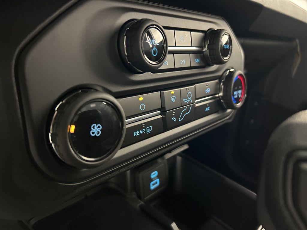 new 2025 Ford Bronco car, priced at $42,693