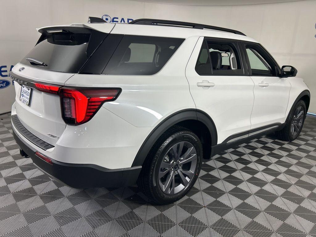 new 2025 Ford Explorer car, priced at $49,661