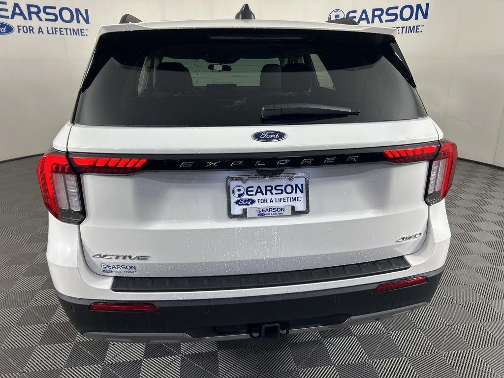 new 2025 Ford Explorer car, priced at $49,661