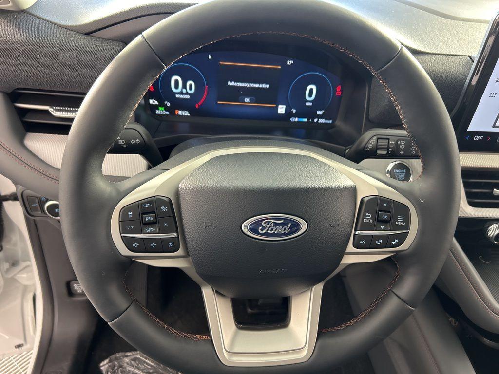 new 2025 Ford Explorer car, priced at $49,661