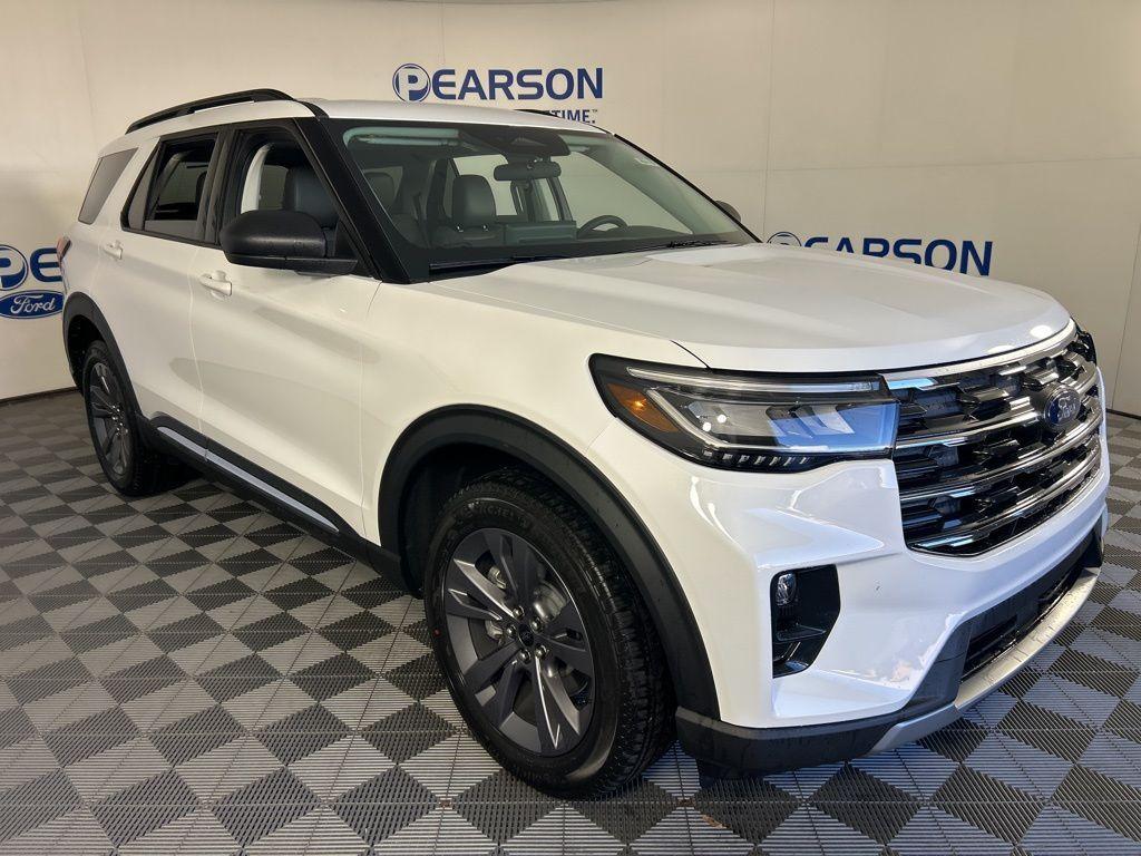 new 2025 Ford Explorer car, priced at $49,661