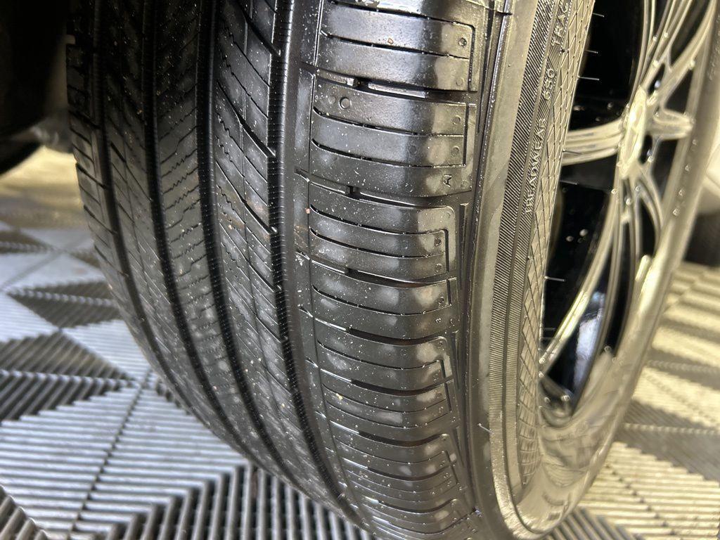 used 2024 Mercedes-Benz GLE 350 car, priced at $46,995