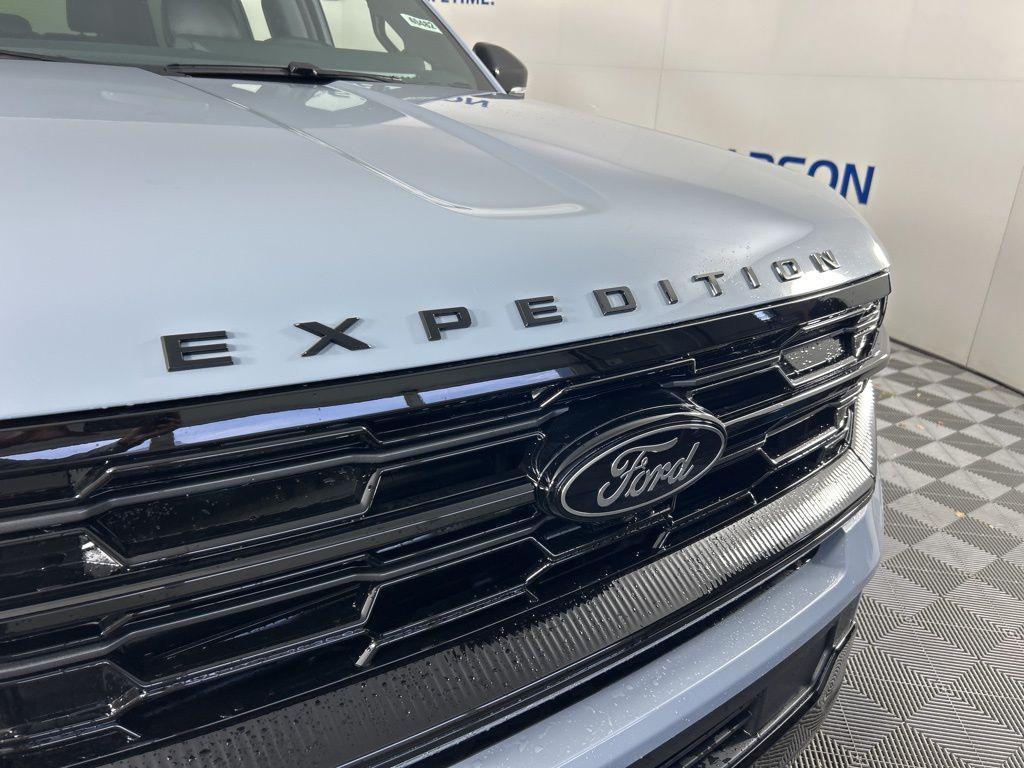 new 2025 Ford Expedition Max car, priced at $86,225
