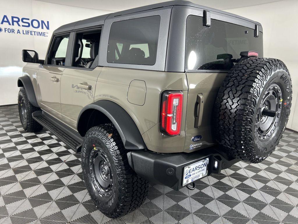 new 2025 Ford Bronco car, priced at $61,414