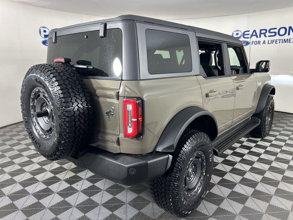 new 2025 Ford Bronco car, priced at $61,414