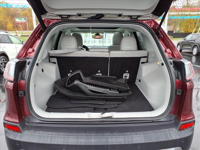 used 2019 Jeep Cherokee car